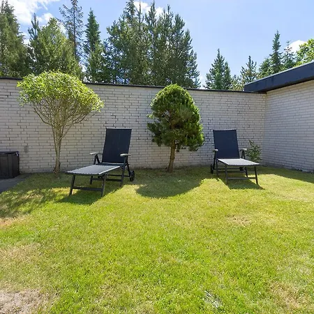 Three-bedroom Holiday In * Hals